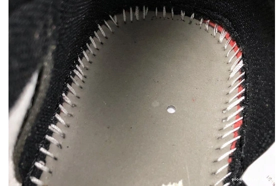 - (Toddler) AQ2665-602 'Spiderman' Retro OG HIGH 1 AQ2665-602 Jordan 0317